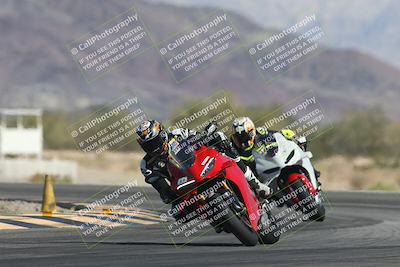 media/Oct-30-2025-Racers Edge (Thu) [[dabbdaf680]]/3-B Group/Session 2 (Turn 14)/